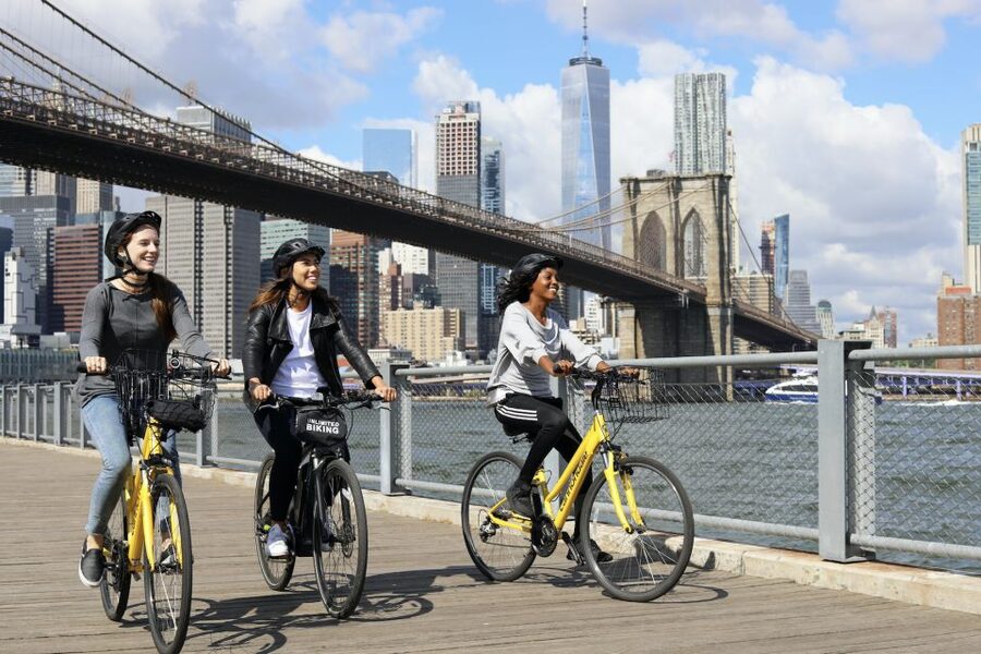 New York City: Lower Manhattan Bike Rentals - Chinatown and Little Italy by bike