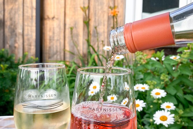 Niagara-on-the-Lake Cycle and Wine-Tasting Tour with Optional Lunch - Half-day cheese plate or full-day lunch