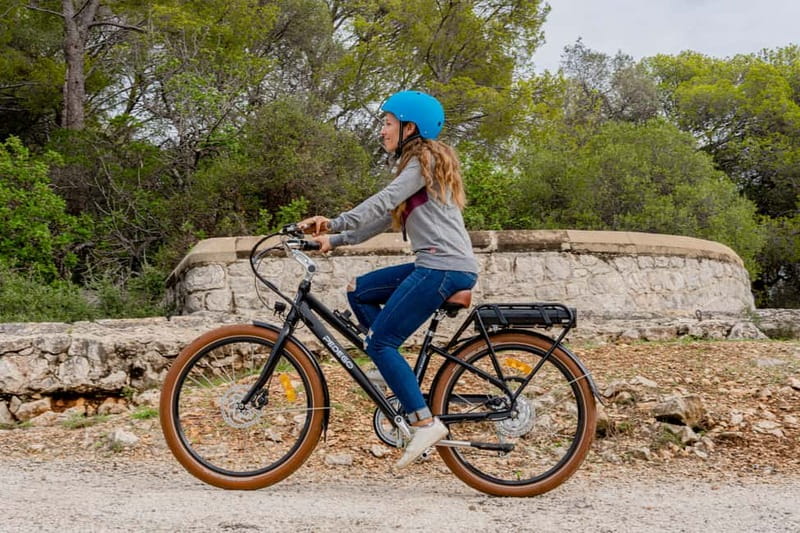 Nice: Bike or E-Bike Rental - Reaching Cap d’Antibes by bicycle