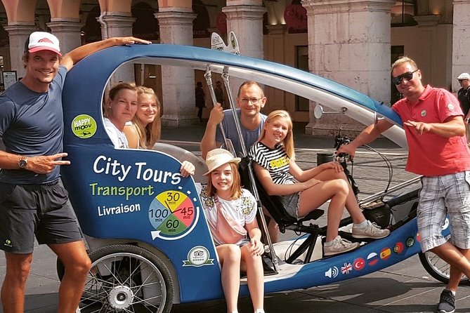 Nice: private guided Tour by electric taxi bike - The French Riviera Tour: a brisk 45-minute introduction