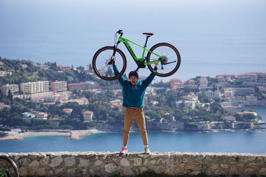 Nice: Villefranche Guided Electric Bike Tour - Quick photo stops along Nice’s waterfront