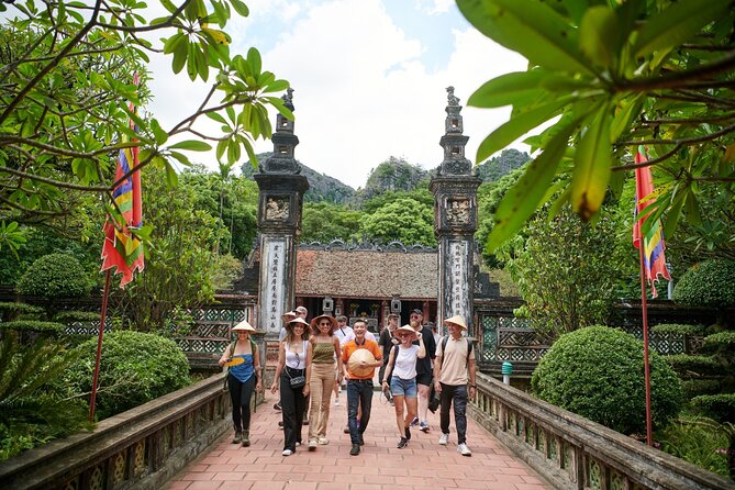 Ninh Binh Day Trip: Hoa Lu-Trang An/Tam Coc-Mua Cave-Cycling-Boat - Vietnamese buffet lunch and the value question