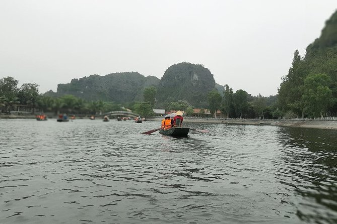 Ninh Binh Full-Day Tour from Hanoi to Hoa Lu, Tam Coc & Mua Cave Via Boat & Bike - The guide can shape the whole day