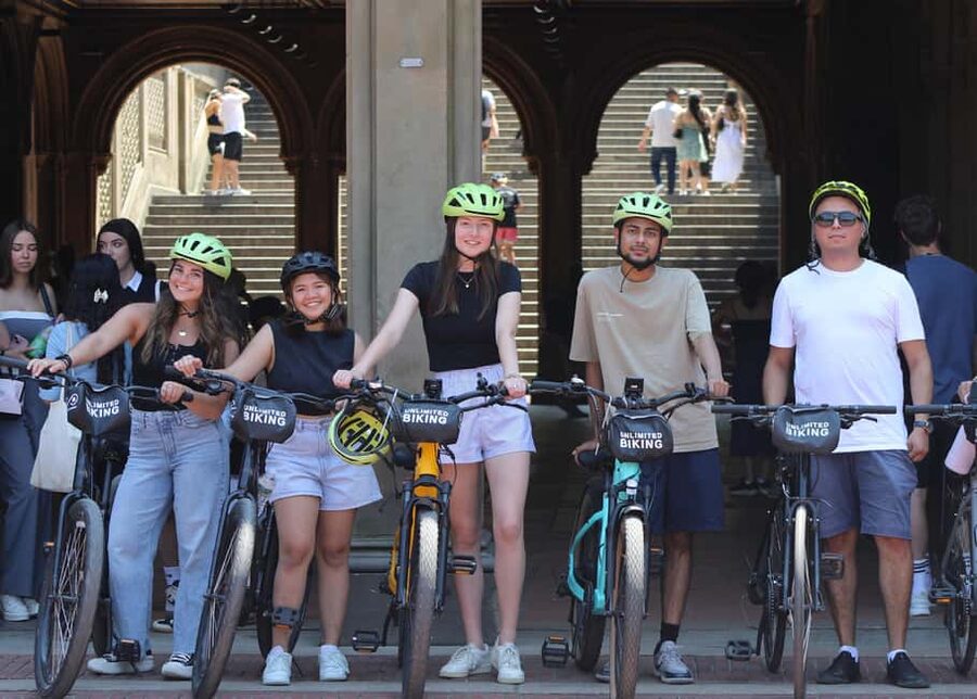NYC: Central Park Bike Rentals - Following the Central Park loop