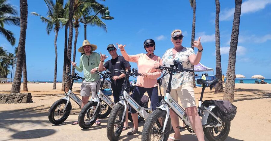 Oahu: Diamond Head E-bike Scenic Ride - The climb toward Diamond Head
