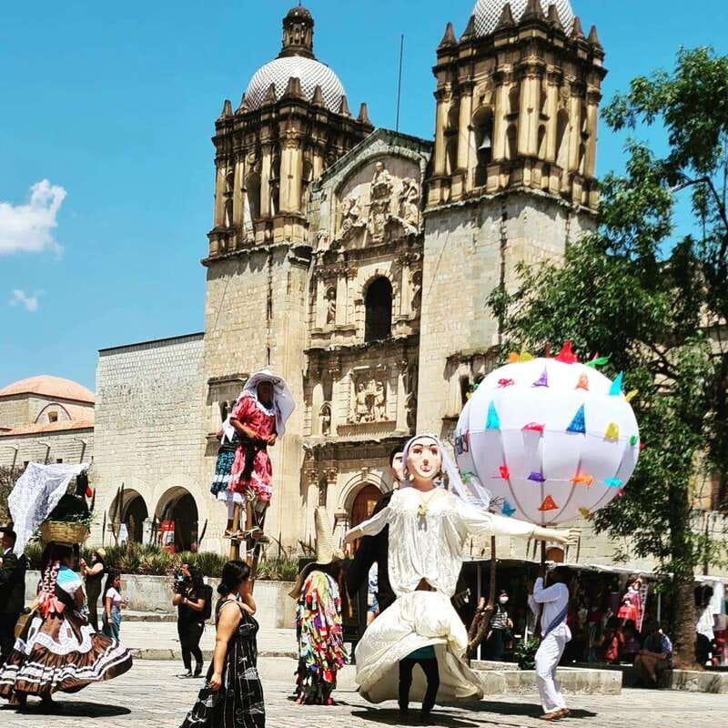 Oaxaca City: Bike Tour with Professional Guide+Art workshop - The Optional Engraving Workshop at 8:00am