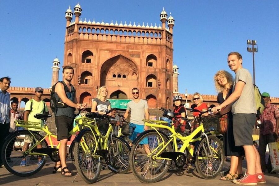 Old Delhi: 3.5-Hour Small-Group Bike Tour with Breakfast - Key points before you book