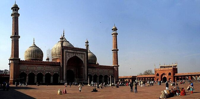 Old Delhi Bike Tour - Khari Baoli, spice stalls, and a rooftop chai stop