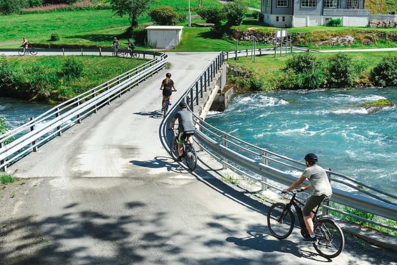 Olden: Guided e-bike tour - Olden by e-bike: key points
