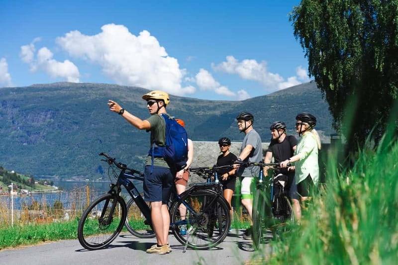 Olden: Guided e-bike tour - Through Olden’s villages and side roads