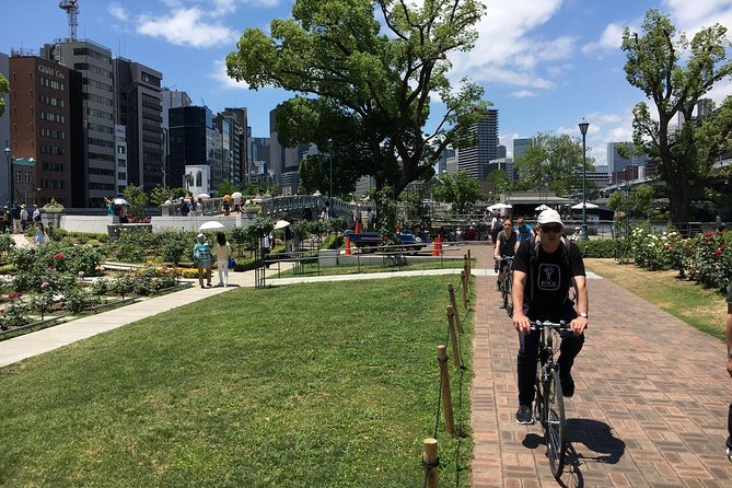 One-Day Osaka Bike Adventure: 5–6 Hours - Local lunch and the food side of Osaka