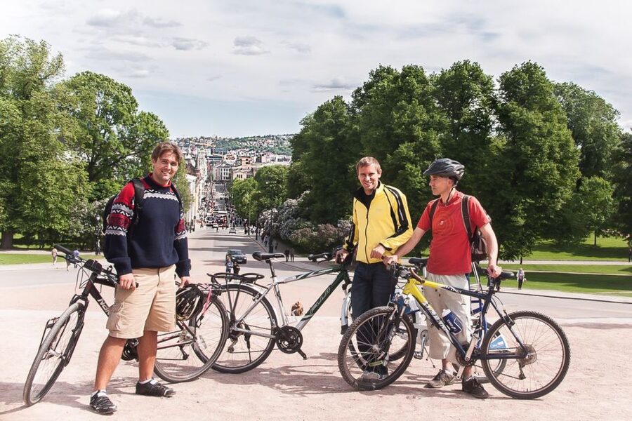 Oslo: 3-Hour Highlights Bike Tour - Tjuvholmen and the final waterfront ride