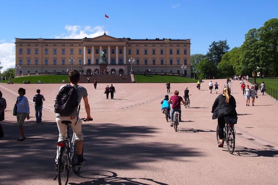 Oslo: 3-Hour Highlights Bike Tour - Starting beside Karl Johans Gate