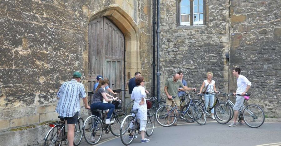 Oxford: City Bike Tour with Student Guide - Why a bicycle works so well in Oxford
