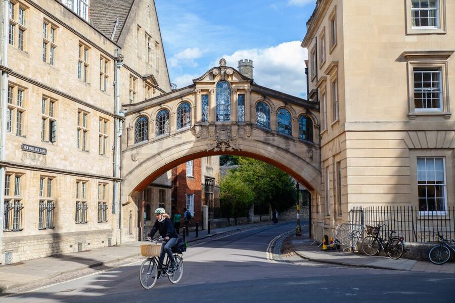 Oxford: City Bike Tour with Student Guide - The price and what you get for $40