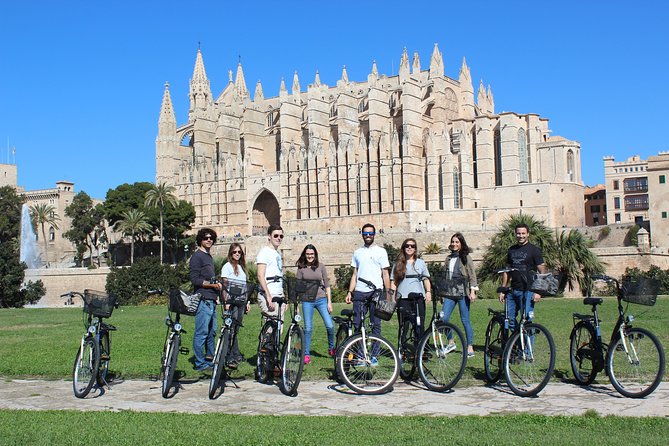 Palma de Mallorca Easy Bike Tour (Small Groups) - La Almudaina and La Seu