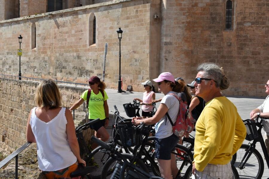 Palma de Mallorca: Guided Bicycle Tour with Tapas & a Drink - Timing, booking, and useful planning details
