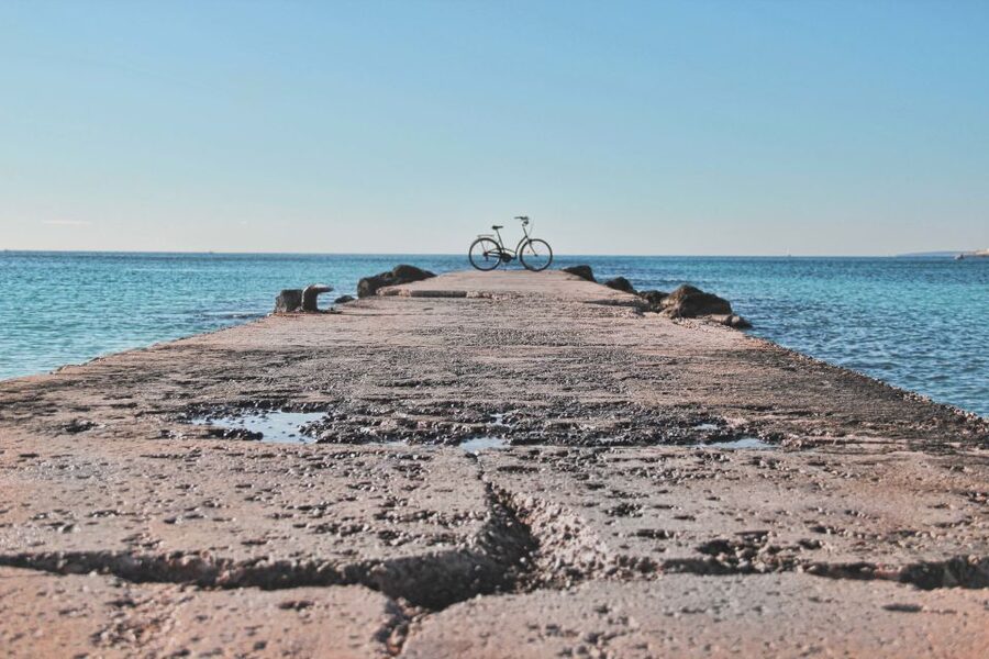 Palma de Mallorca Old Town Guided Bike Tour (Small Groups) - Palma Cathedral and the Royal Palace of La Almudaina