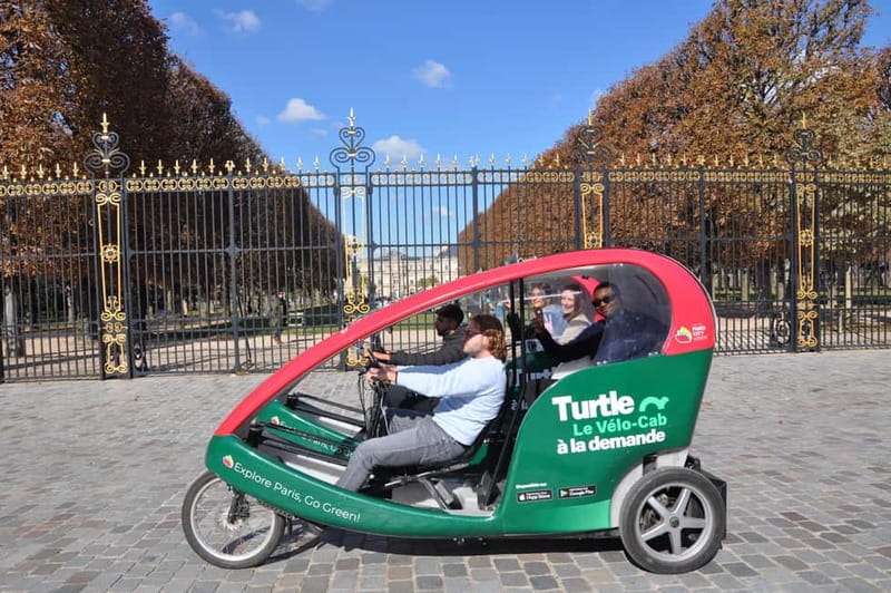 Paris: 2 hours Emily Tour in a Private Rickshaw bike - Saint-Michel, the Panthéon, and Place de l’Estrapade