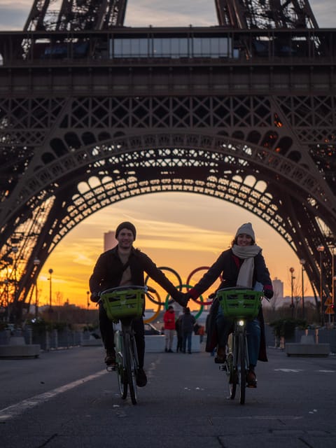Paris before the crowds, bike tour & Breakfast - Alexander III Bridge and the joy of an empty crossing