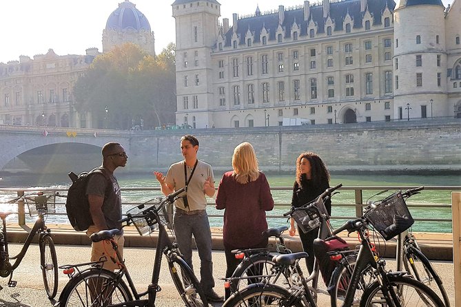 Paris: Charming Nooks and Crannies Bike Tour - Bastille stories and a riverside break