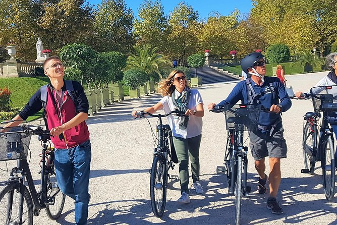 Paris: Charming Nooks and Crannies Bike Tour - Crossing to the Left Bank and Saint Germain