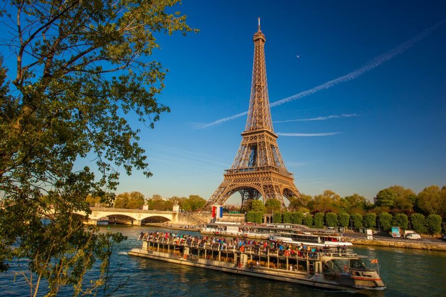 Paris: Evening Bike and Boat Tour - Key details at a glance