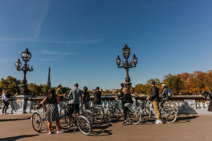 Paris: Famous Monuments Cycling Tour - Key things to know before you pedal away