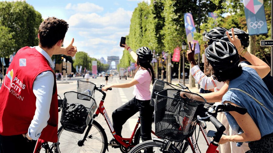 Paris Guided Bike Tour - Why a bicycle works so well in central Paris