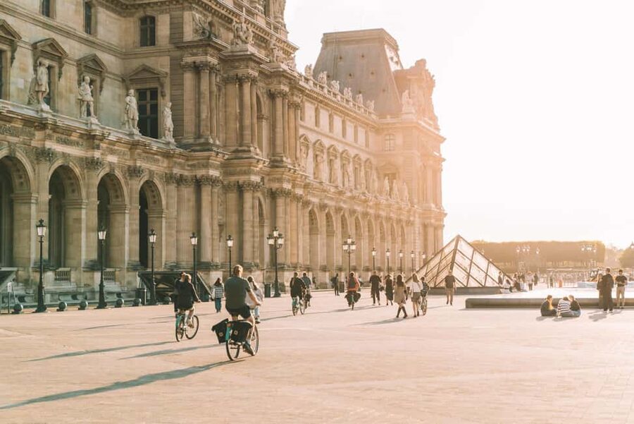 Paris: Night Small-Group Bike Tour & Boat Cruise - Pont Alexandre III and the Musée d’Orsay