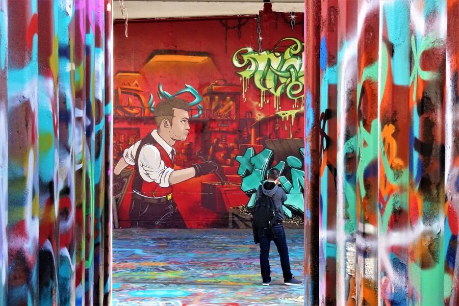 Paris: Street Art Open-Air Museum Bike Tour - Starting at Paris City Hall