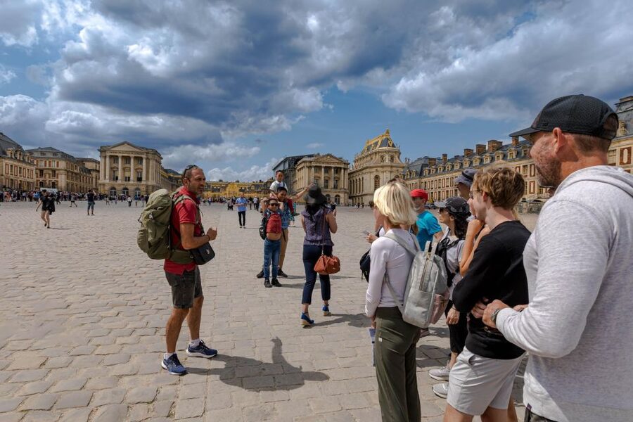 Paris: Versailles Palace and Queen Hamlet E-Bike Tour - How hard is the cycling?