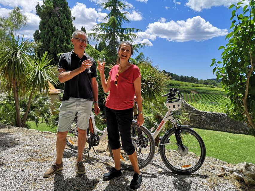 Penedès/BCN: Self-Guided eBike Tour with guided Winery Visit - Getting set up with the bike