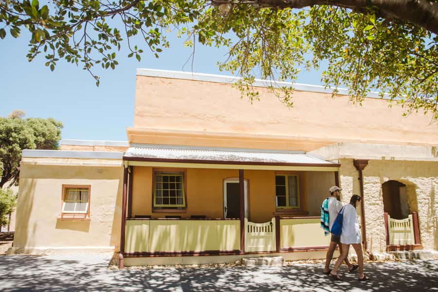 Perth: Rottnest Island Ferry, Bike, Coffee & Lobster Roll - FAQ