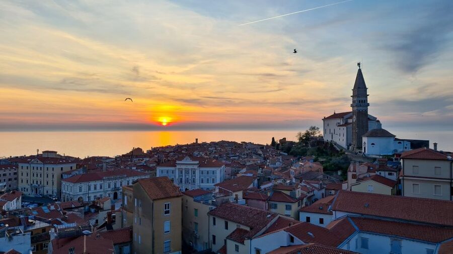 Piran: Bike Rental with Map, Helmet, Water bottle and Lock - Who will enjoy this rental most