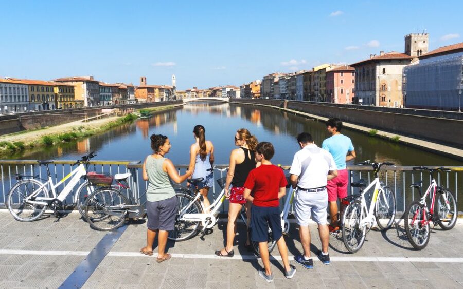 Pisa: Self-Guided Bike Tour to Lucca - Key points at a glance