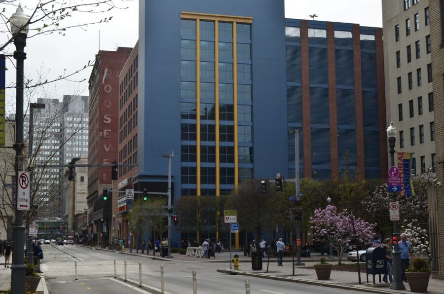 Pittsburgh: Beauty of the Burgh Bike Tour - Seeing the Strip District by bicycle