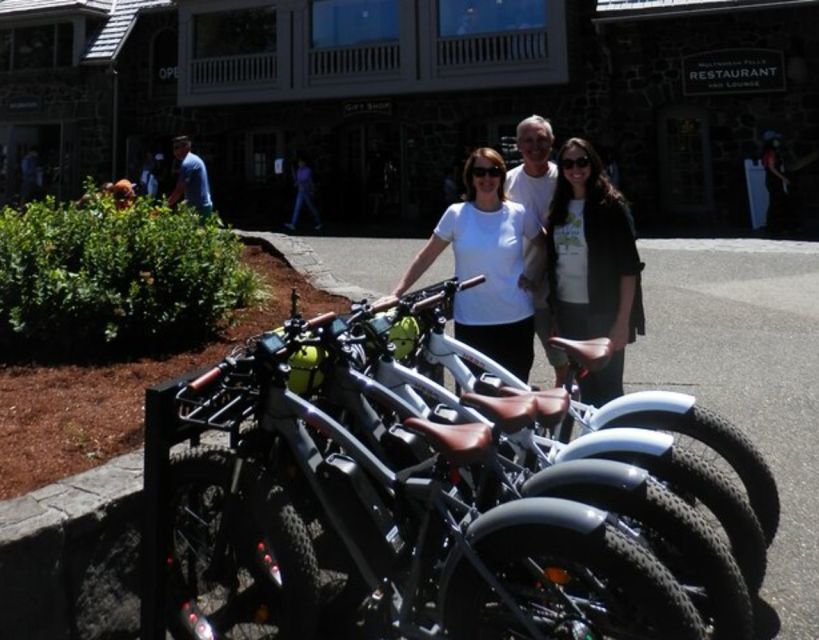 Portland: E-Bike Tour at Multnomah Falls - Horsetail Falls starts the waterfall sequence