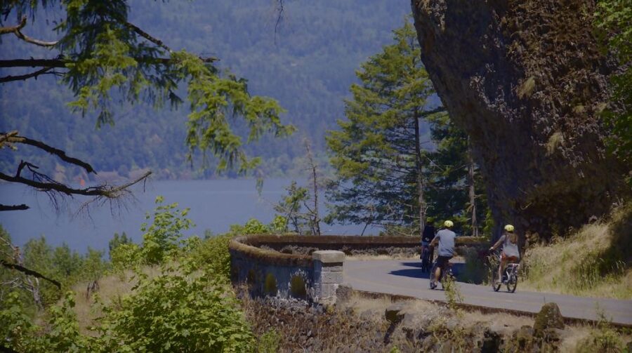 Portland: E-Bike Tour at Multnomah Falls - Sheppard’s Dell is a brief but worthwhile stop
