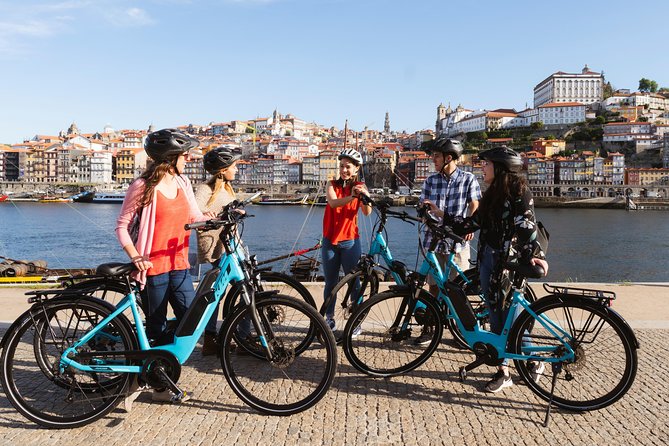 Porto: 3-Hour Old Town & Riverside Bike Tour - Guided Experience - Porto by bike: the key points