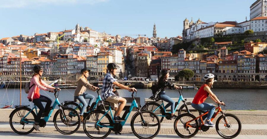 Porto: City Highlights 3-Hour Guided Electric Bike Tour - Why an e-bike makes sense in Porto