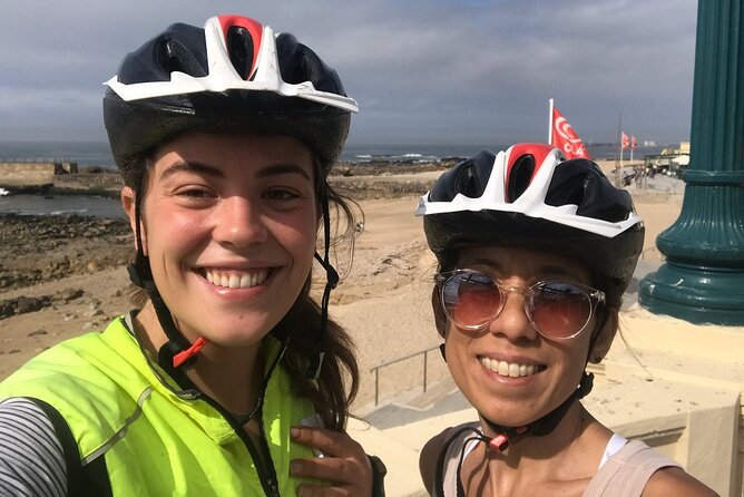Porto Downtown and Sightseeing Bike Tour - A mostly flat route, with one practical warning
