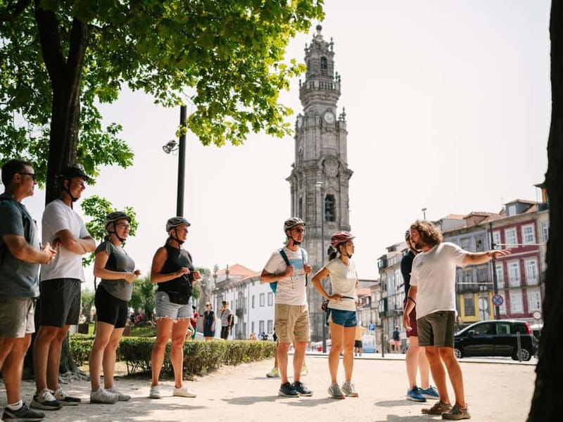 Porto: Highlights in 3 Hours E-Bike Tour - Clérigos and the upper city