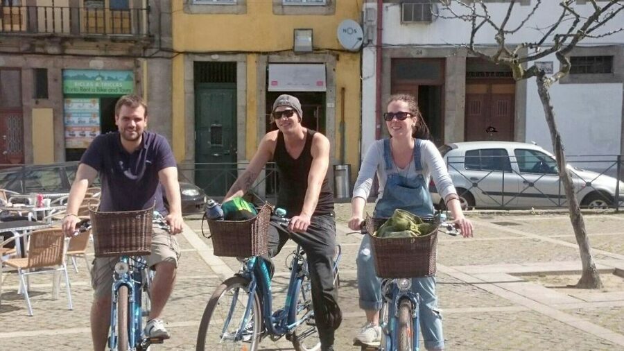 Porto Sunset Bike Tour - Starting beside the Douro in Miragaia