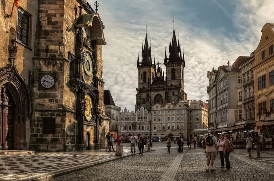 Prague 3-Hour Sightseeing Tour by Electric Bike - Petrin Hill and the return to Lesser Town