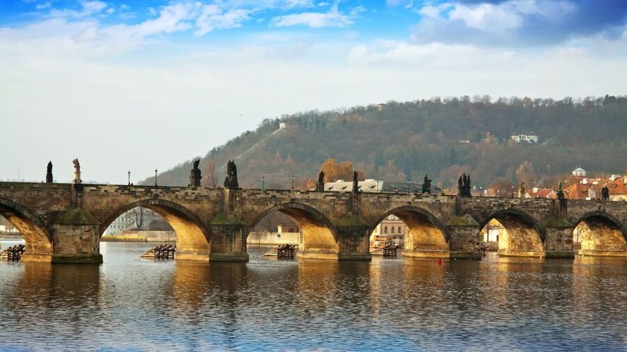 Prague 3-Hour Sightseeing Tour by Electric Bike - The guides make the difference