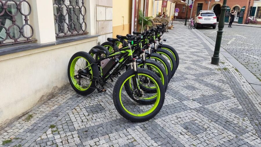 Prague: City Viewpoints Tour by Electric Fat Bike - Why an electric bike makes sense in Prague