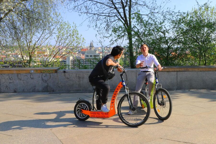 Prague: E-Bike/E-Scooter Viewpoint Tour - What the guides add