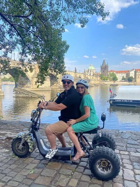 Prague: Panoramic Viewpoints Guided Electric Tricycle Tour - Key points at a glance