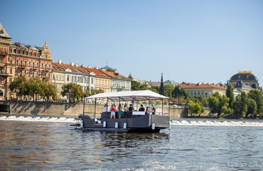Prague: Private Cycle Boat River Tour with Beer or Prosecco - Key points to know before booking